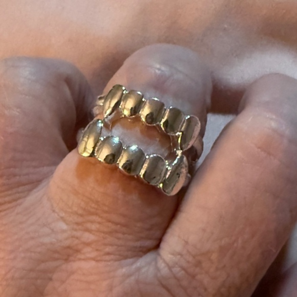 Silver Vampire Fang Ring